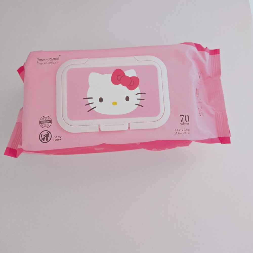 Hello Kitty Wet Wipes - Made with 99% Water - 70 Count